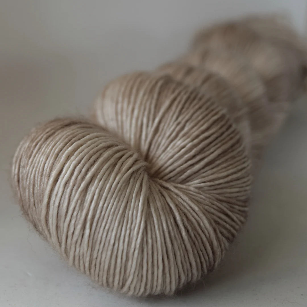 Sage 4 Ply Silk/Marino- Yarn Floozy